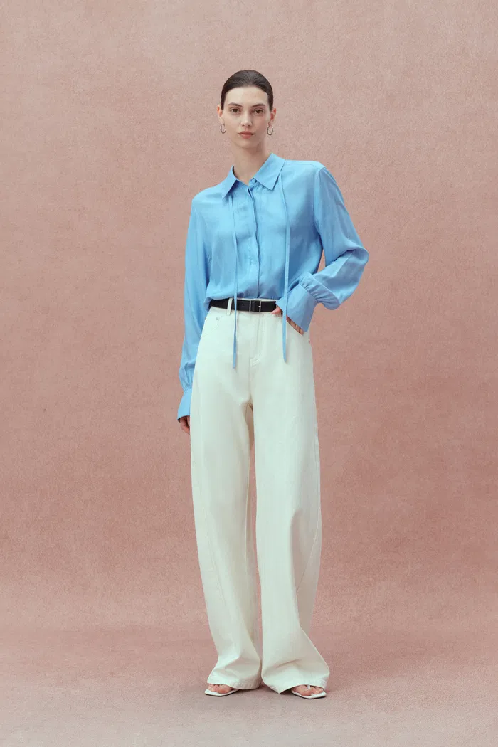 Akari Barrel Leg Jeans in Cotton Denim - Image 3