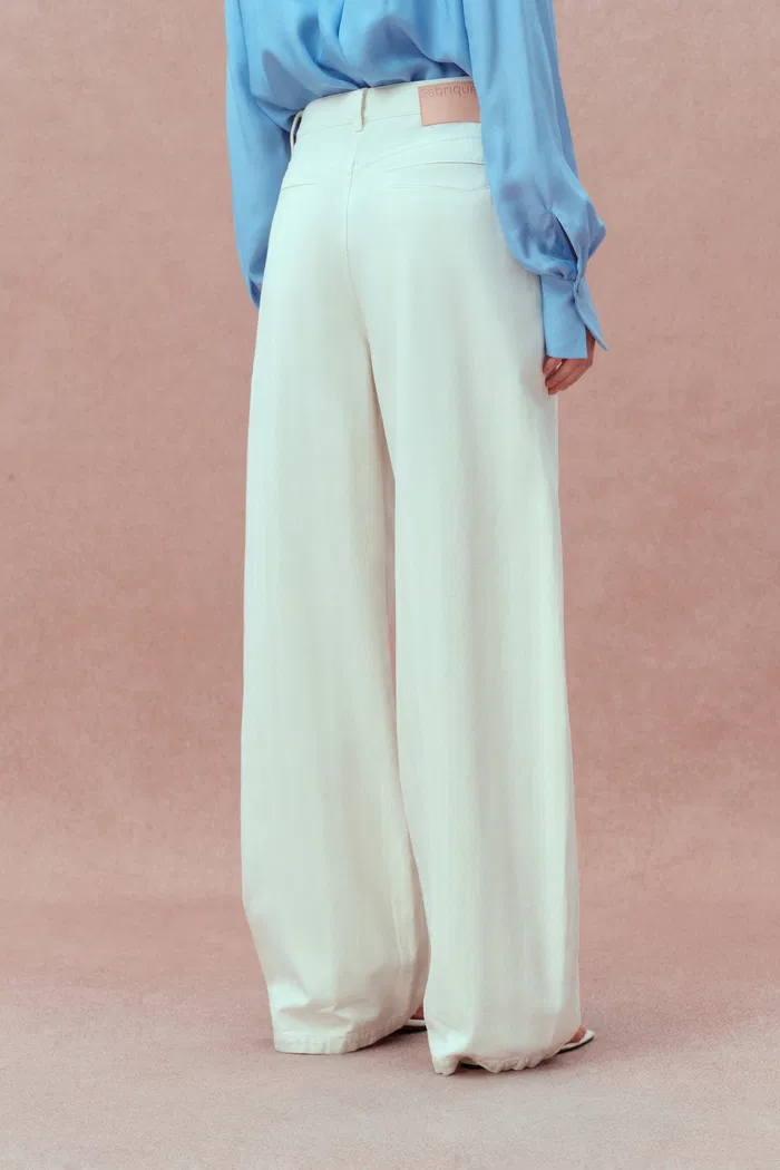 Akari Barrel Leg Jeans in Cotton Denim - Image 6