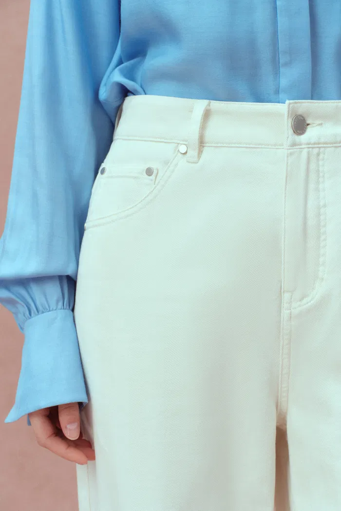 Akari Barrel Leg Jeans in Cotton Denim - Image 7