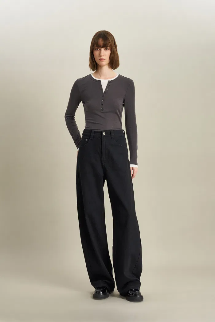 Akari Barrel Leg Jeans in Turkish Denim - Image 2