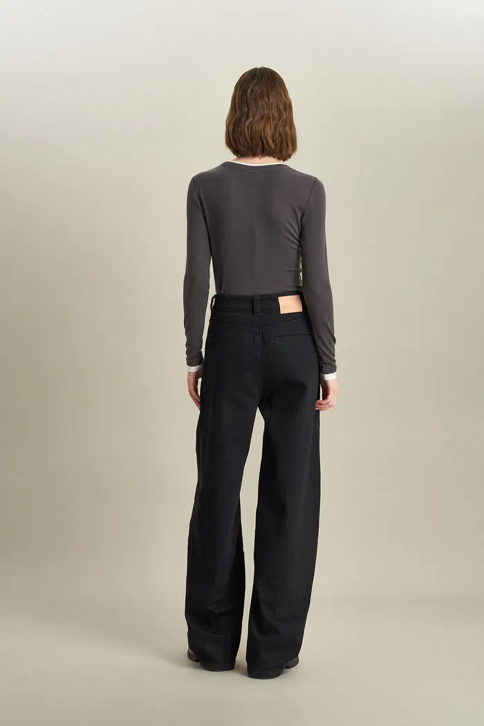 Akari Barrel Leg Jeans in Turkish Denim - Image 5