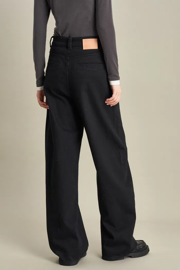 Akari Barrel Leg Jeans in Turkish Denim - Image 7