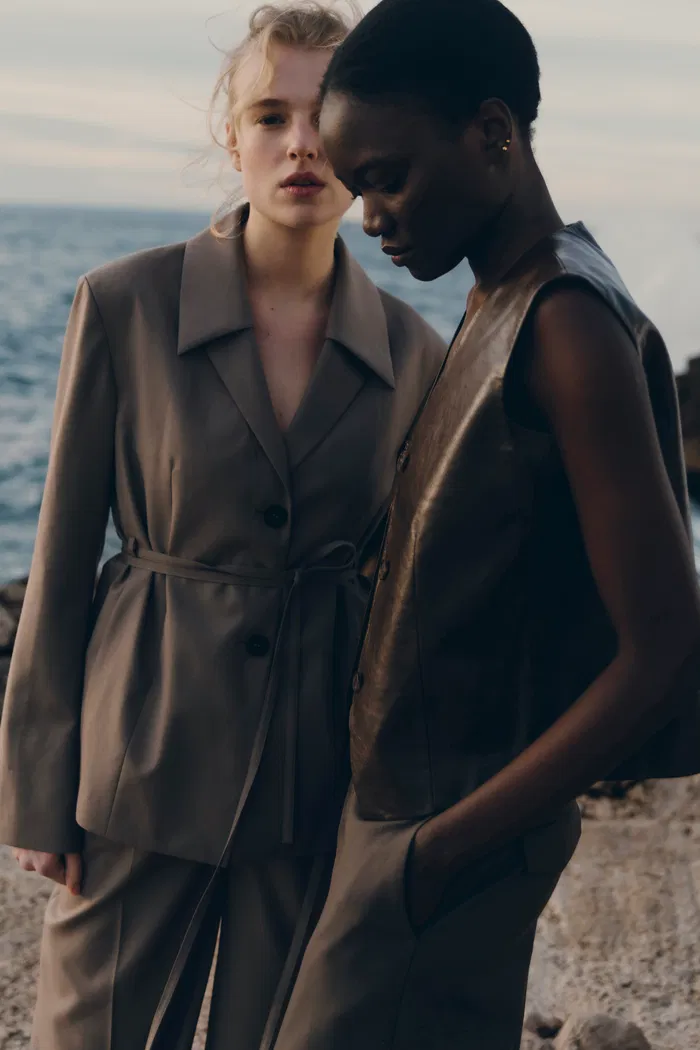 Alba Belted Blazer in Wool Blend - Image 4