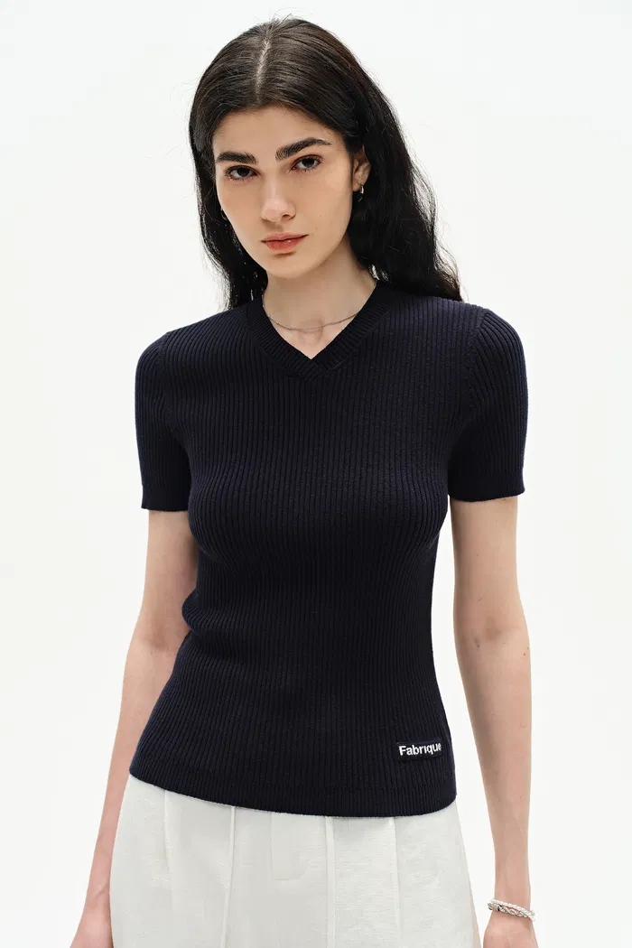 Alexa V Neck Short Sleeve Sweater in Rare Alxa Cashmere Blend - Image 9