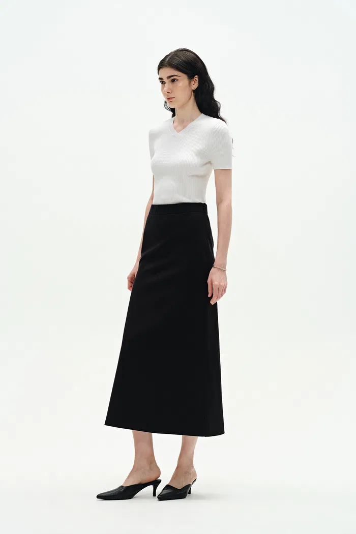 Alexa V Neck Short Sleeve Sweater - Image 4