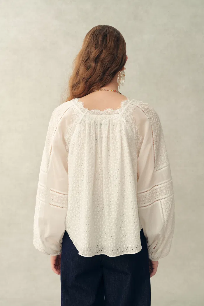Amaya Puff-Sleeve Long Sleeve Top in Lace - Image 4