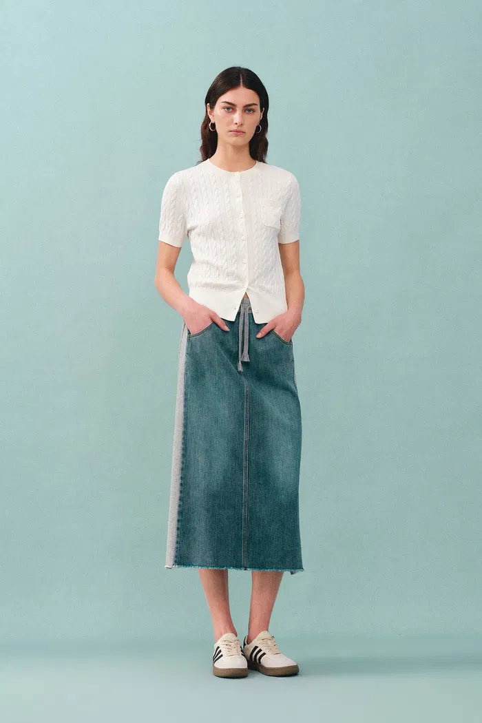 Amber Round Neck Buttoned Top - Image 8