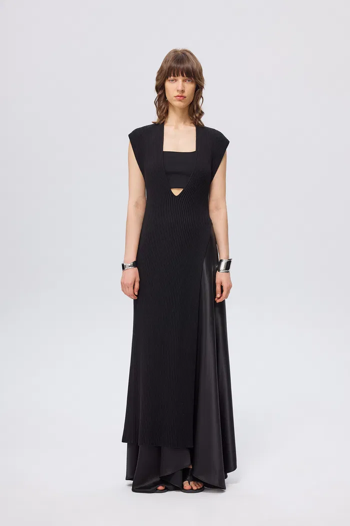 Astoria Low Slit Sleeveless Dress in Wool Blend Knit - Image 4