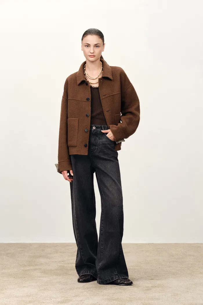 Astrid Slanted Side Seam Barrel Jeans in Cotton Denim - Image 2