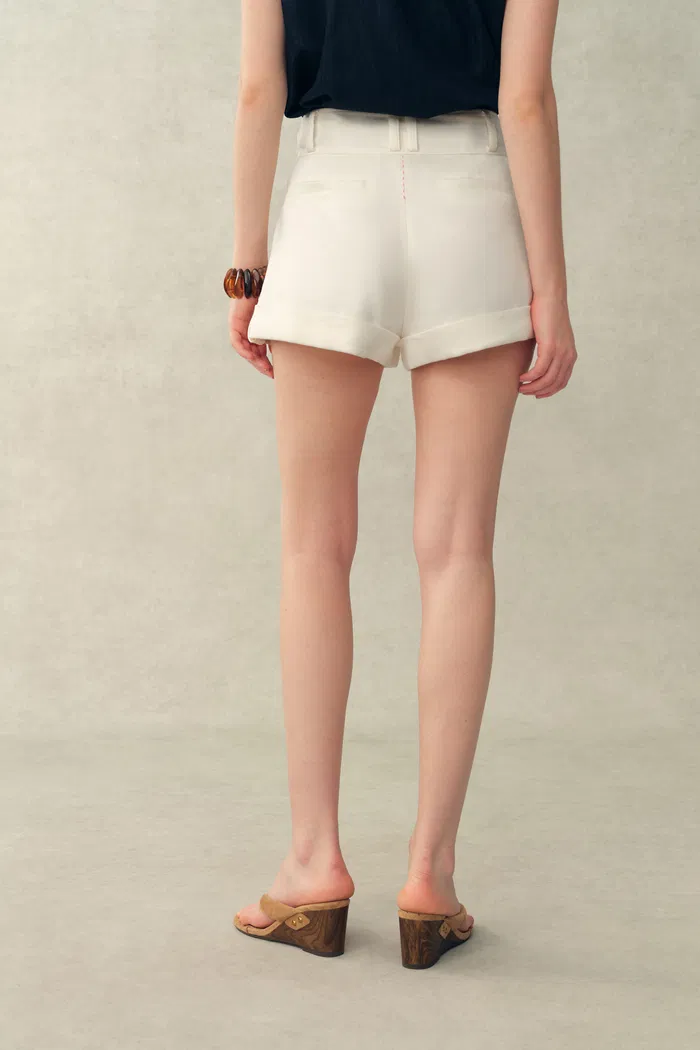 Barney A Line Cuffed Cargo Short in Linen Blend - Image 4