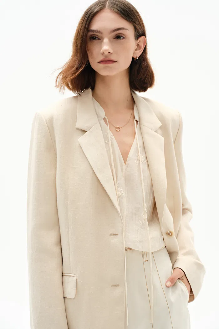 Barra Suit Blazer in Silk Linen - Image 9