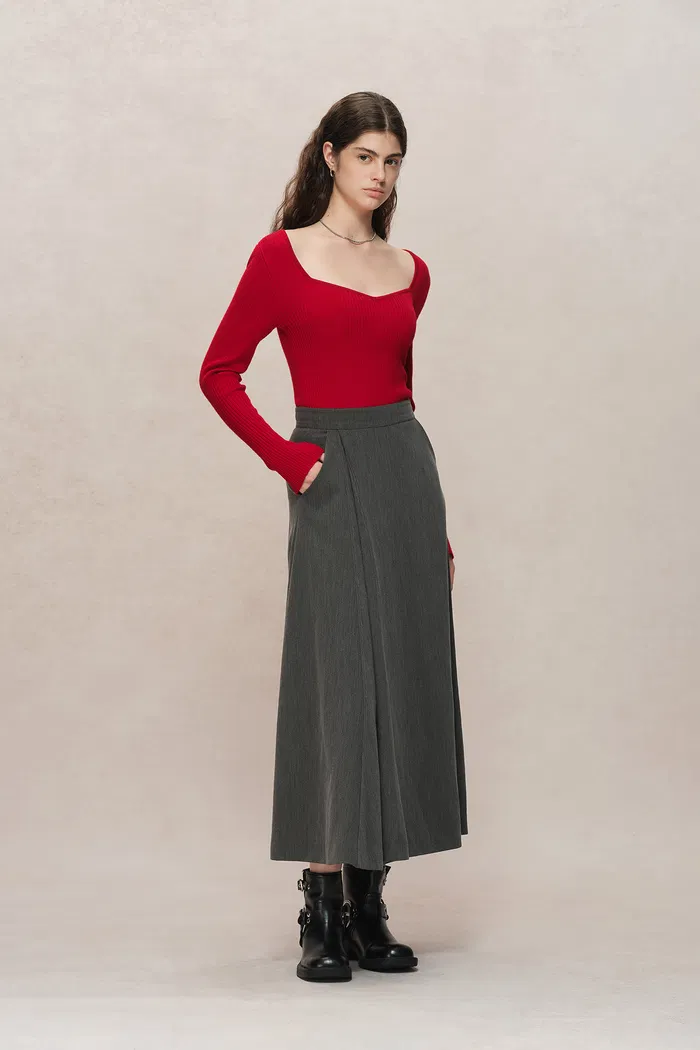 Basic Wool Knit Fitted Sweater - Image 3