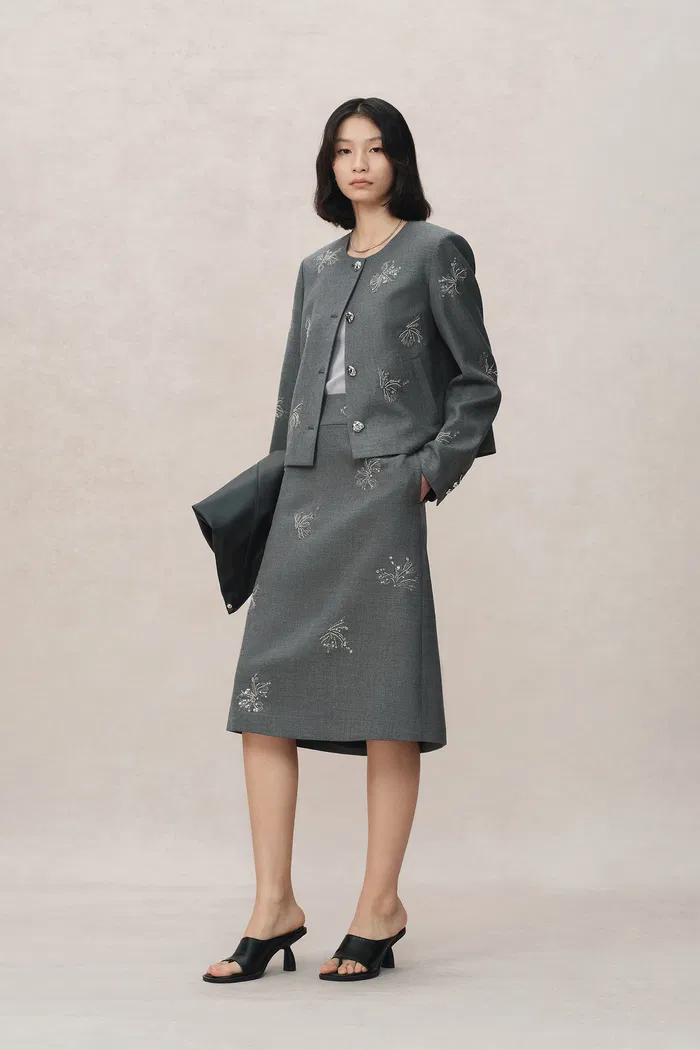 Beading Wrinkle Resistant Embroidered Skirt in Fine Worsted Wool - Image 3