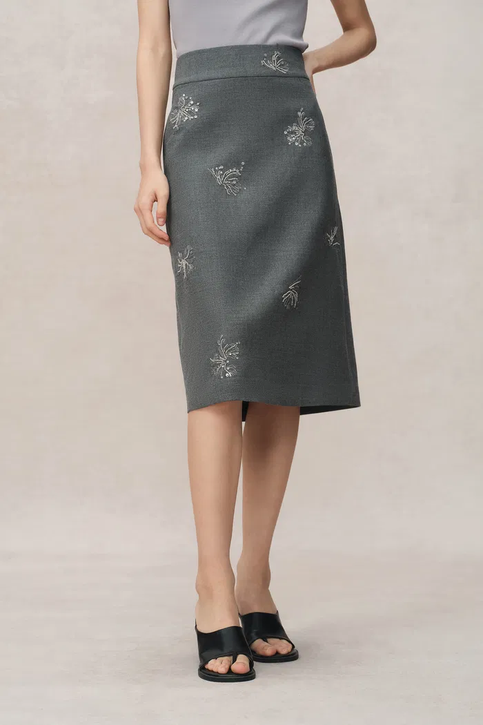 Beading Wrinkle Resistant Embroidered Skirt in Fine Worsted Wool - Image 6