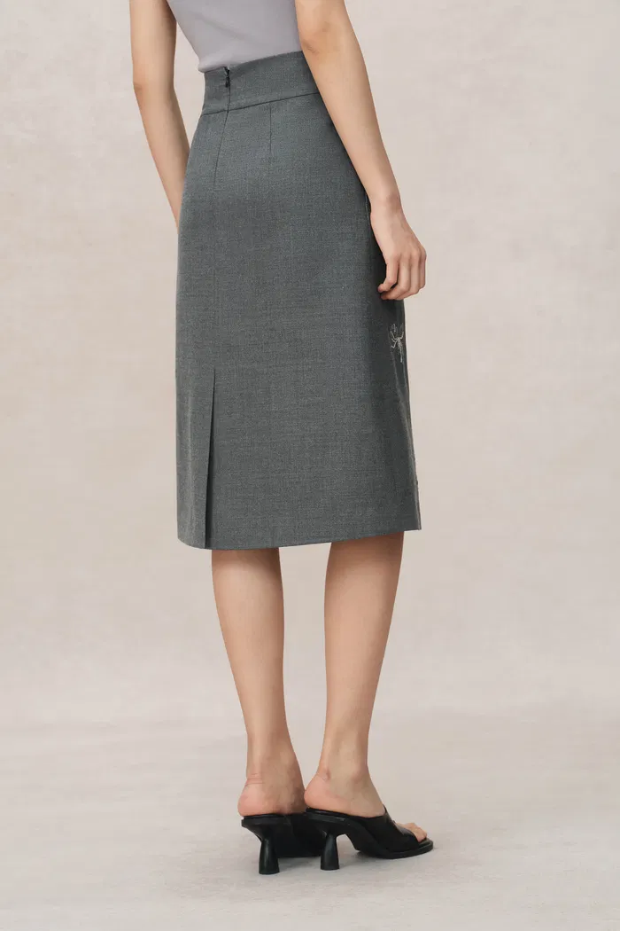 Beading Wrinkle Resistant Embroidered Skirt in Fine Worsted Wool - Image 7
