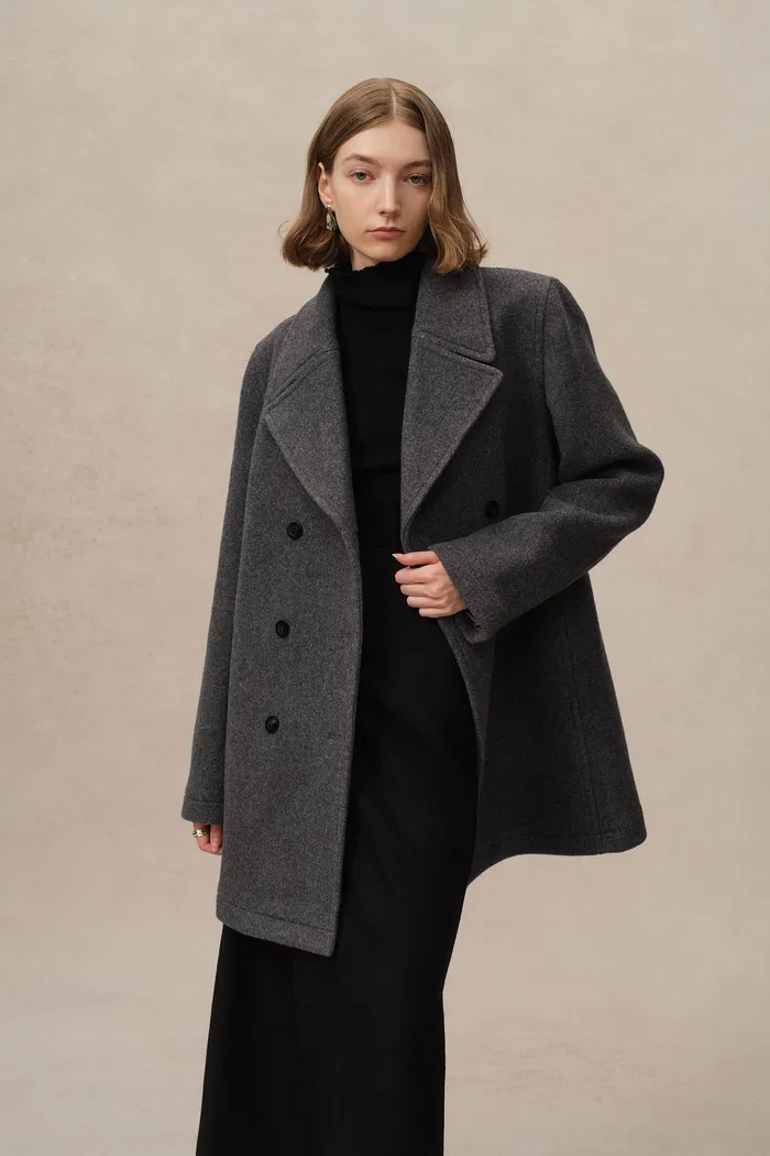 Beau Double-Breasted Coat in Single Face Wool - Image 2