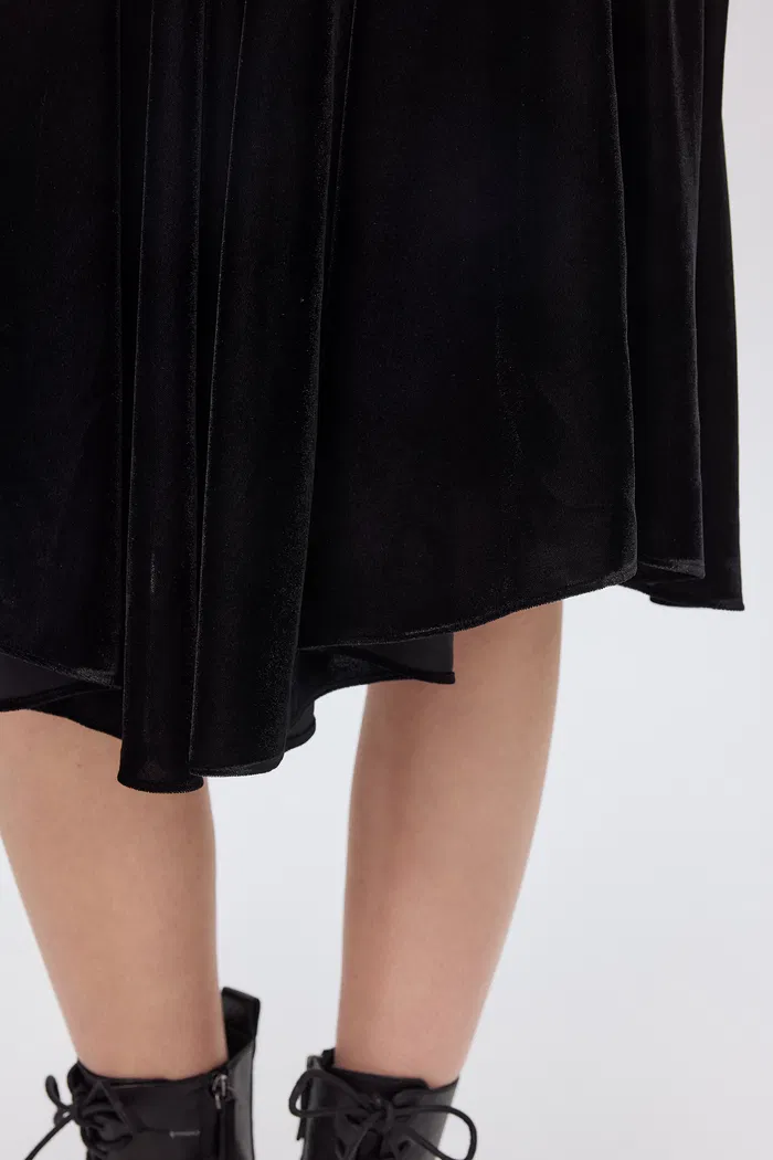 Bellagio Velvet Slip Dress in Silk Georgette Velvet - Image 8
