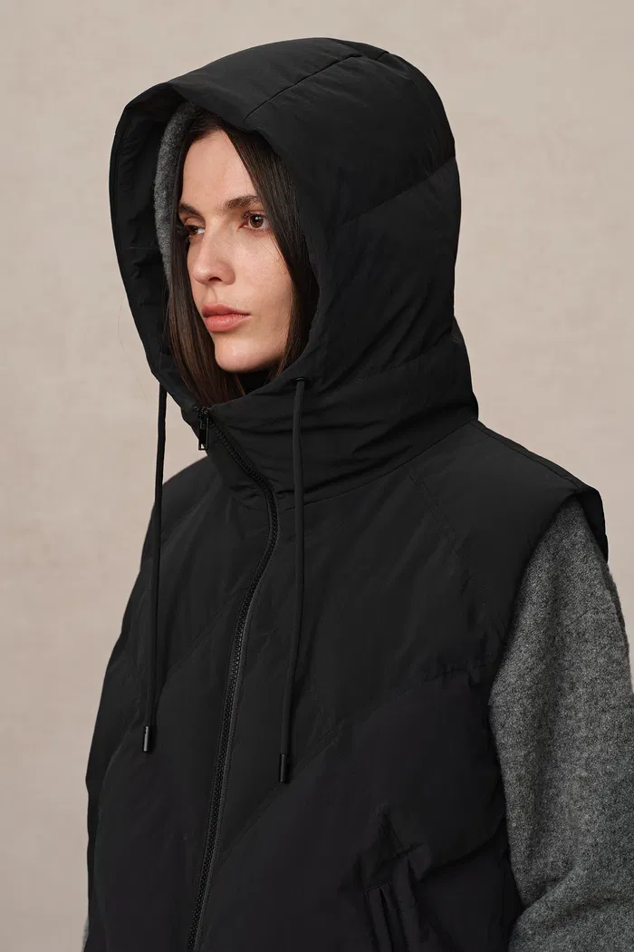 Bessy White Goose Down Hooded Vest - Image 5