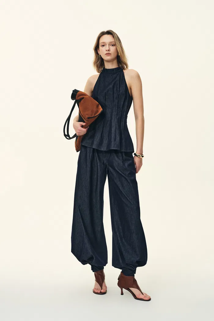 Bonnie Handwork Pleats Balloon Jeans in Acetate Tencel Denim - Image 4