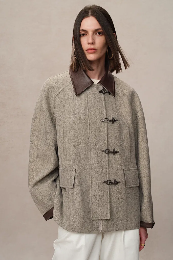 Boxy Style Utility Jacket in Heathered Herringbone - Image 5