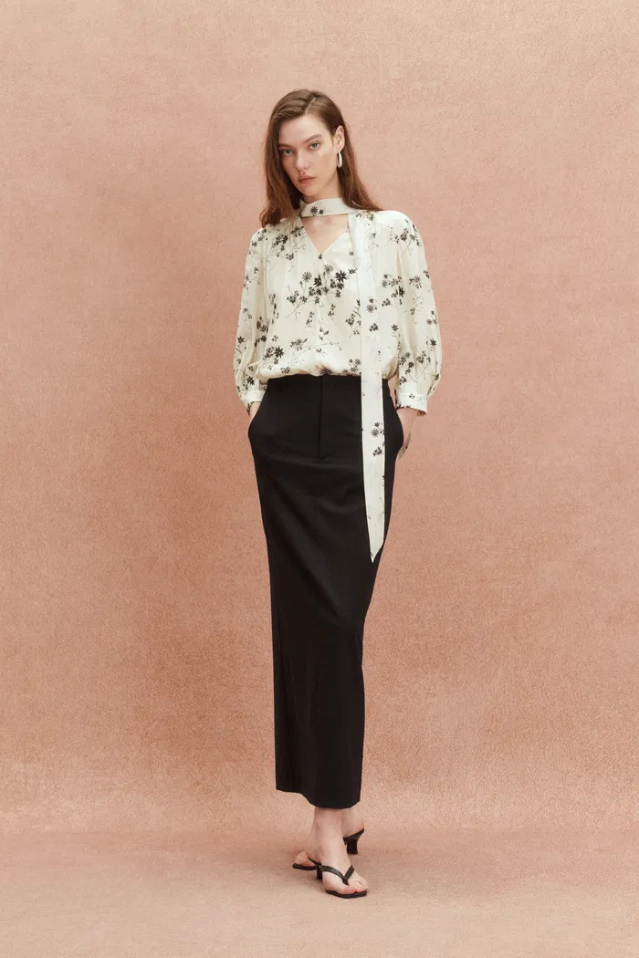 Brooke Hand Painted Flora Scarf Neck Blouse in Silk Blend Satin - Image 4