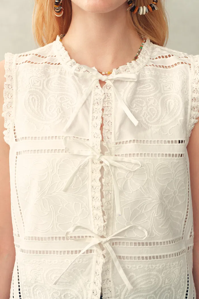 Canoe Paisley Floral Cutwork Tie Front Sleeveless Blouse Top in Cotton - Image 6