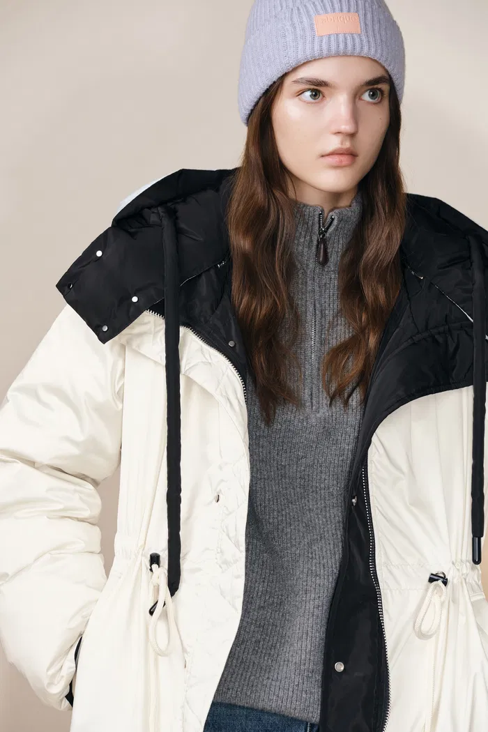 Carezza Double Faced Two Tone Down Jacket in High-Density Down-Proof - Image 8