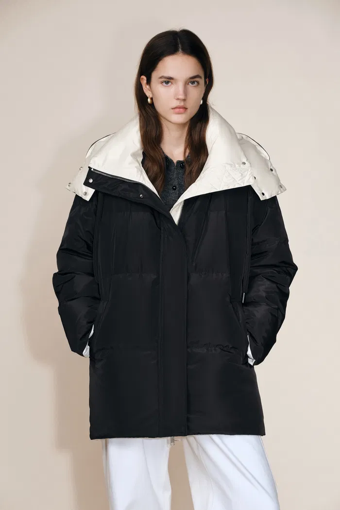 Carezza Double Faced Two Tone Down Jacket in High Density Down Proof Fabric - Image 4
