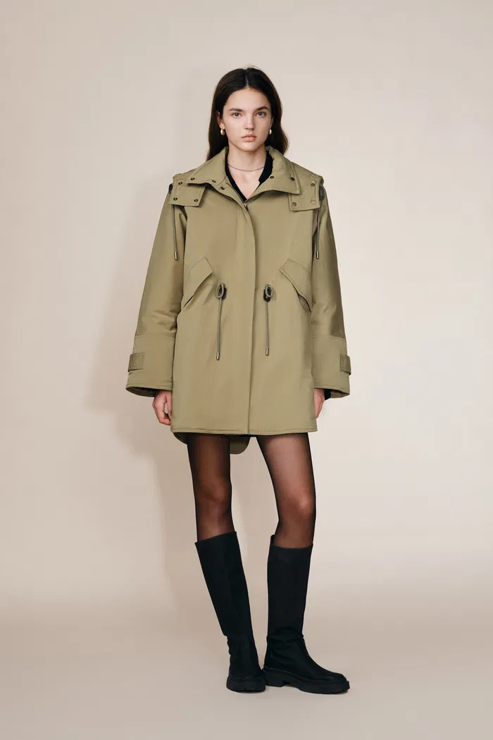 Casey Hooded Drawstring Lightweight Down Jacket in Crinkle Cotton Blend - Image 4