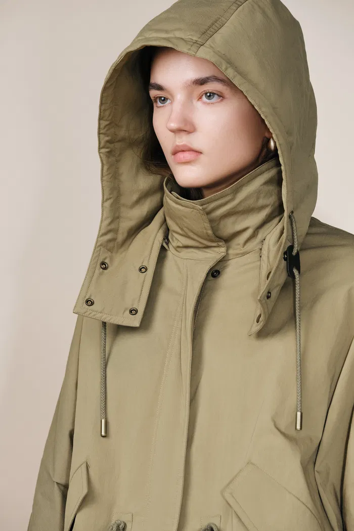 Casey Hooded Drawstring Lightweight Down Jacket in Crinkle Cotton Blend - Image 7