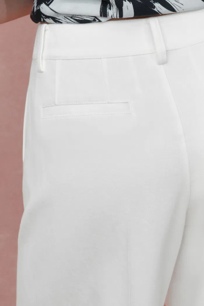 Cassie Low Curve Jeans in Lyocell Denim - Image 9