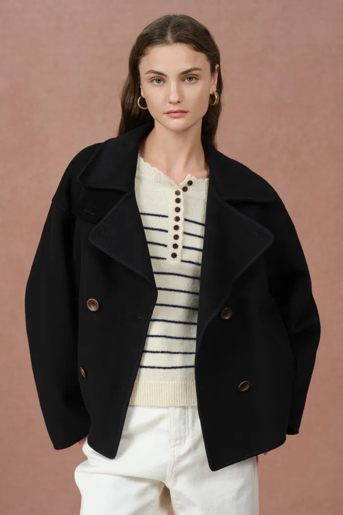 Catherine Double Faced Cabanse Coat in Wool Cashmere Blend - Image 5