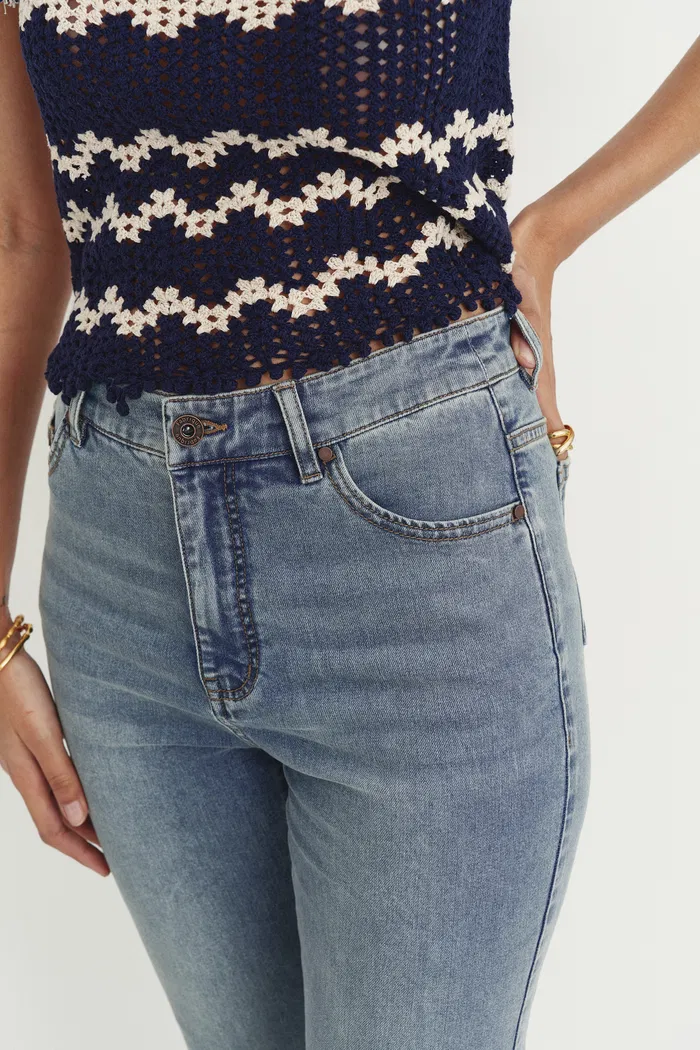 Cathy Slight Bootcut Jeans in Acetate Denim - Image 7