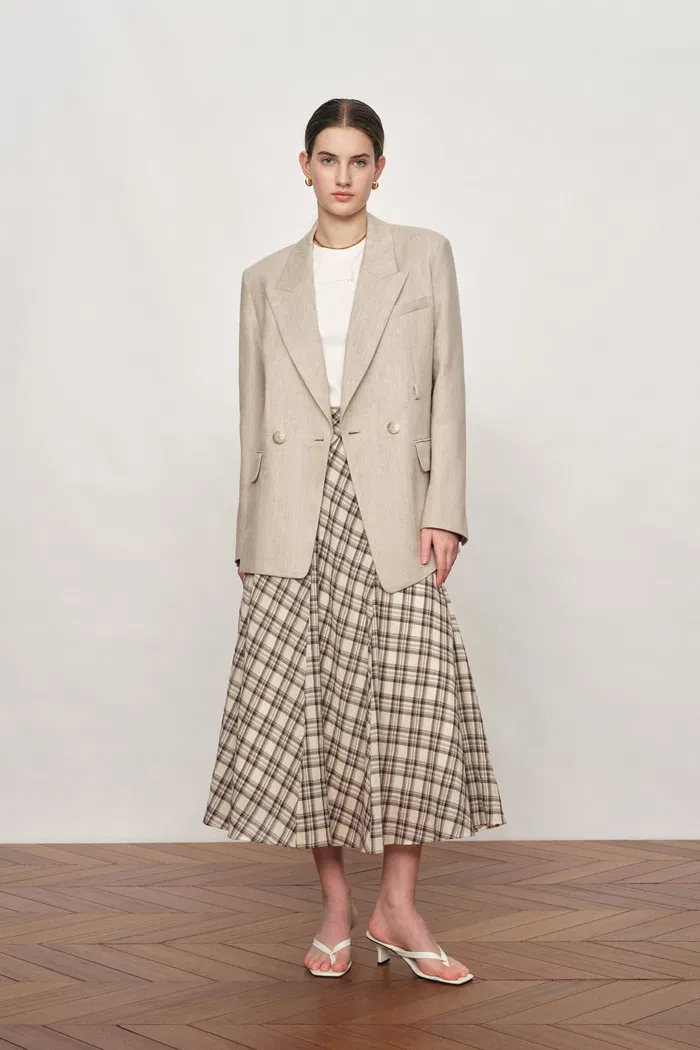 Charlie Deconstructed Asymmetric Double-Belt Blazer in Cotton Linen - Image 5