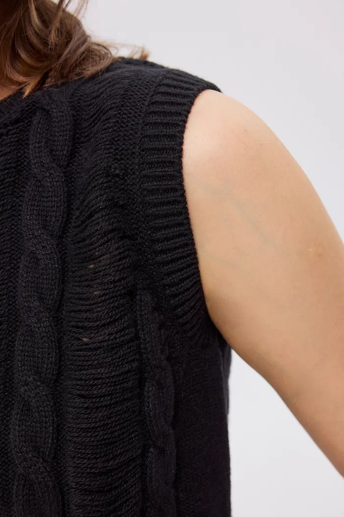 Chelsea Hand-frayed Hem Sleeveless Top in Wool Blend Knit - Image 8