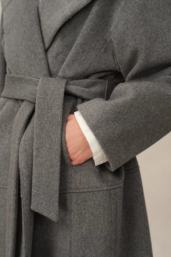 Chesterfield Multi-Piece Structure Hooded Coat in Wool Cashmere - Image 7