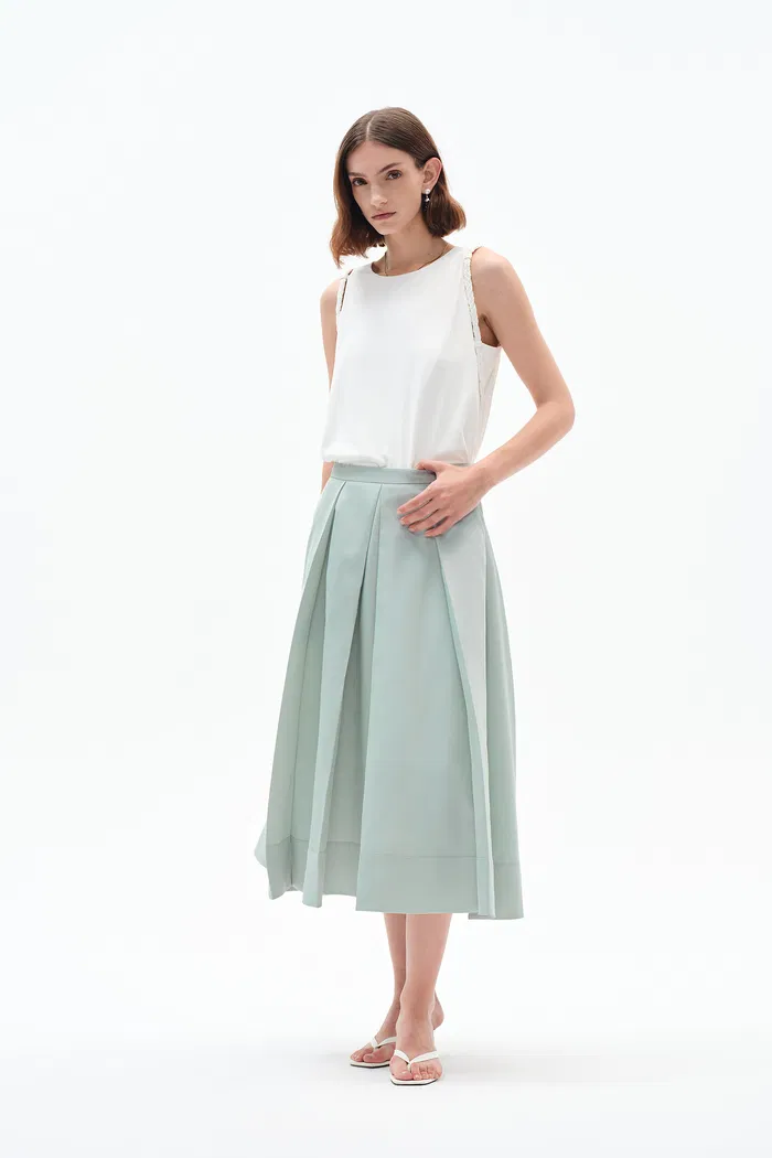 Cici A Line Pleated Flare Skirt in Crystal Flow Satin - Image 3