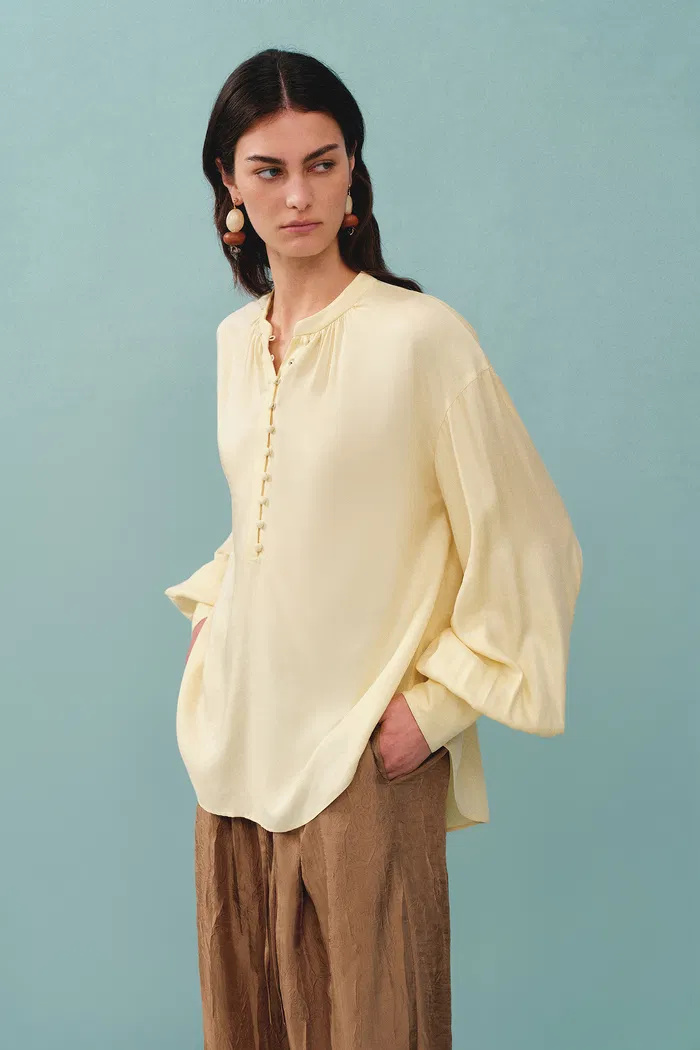 Cora Blouse in Silk Blend - Image 4