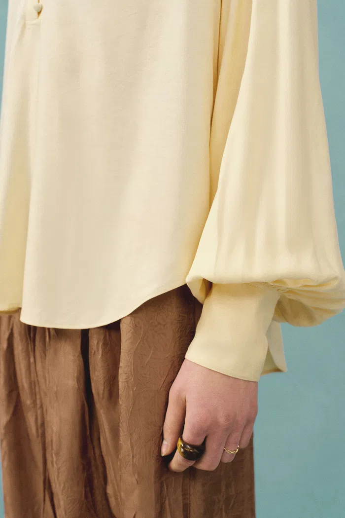 Cora Blouse in Silk Blend - Image 7