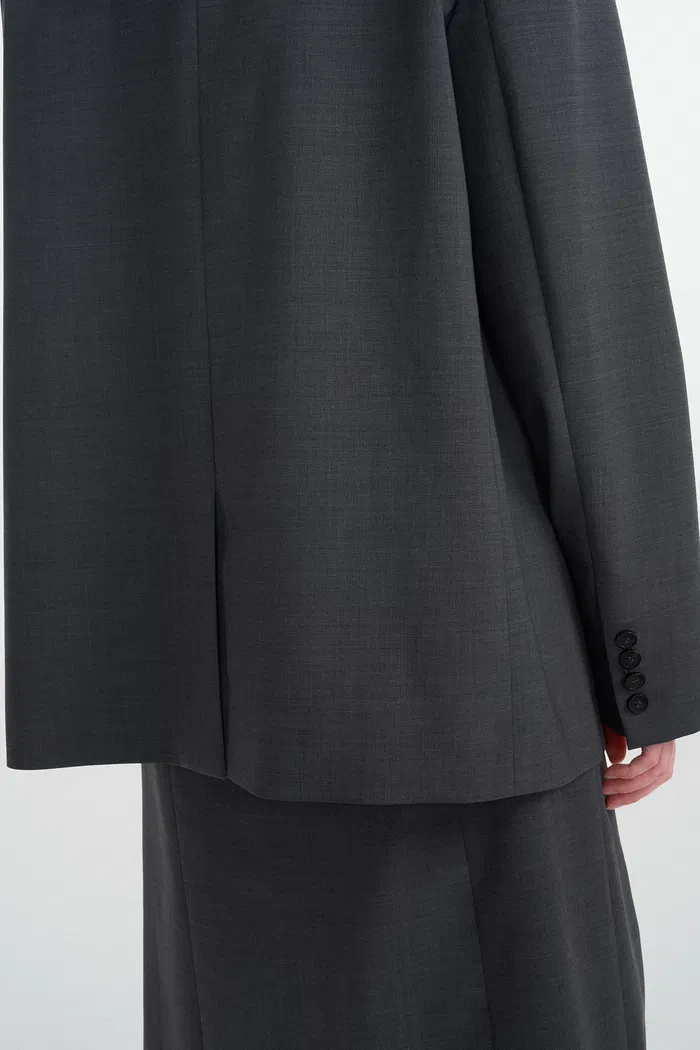 Cosmo Contrast Lined Blazer in Wool Blend - Image 8