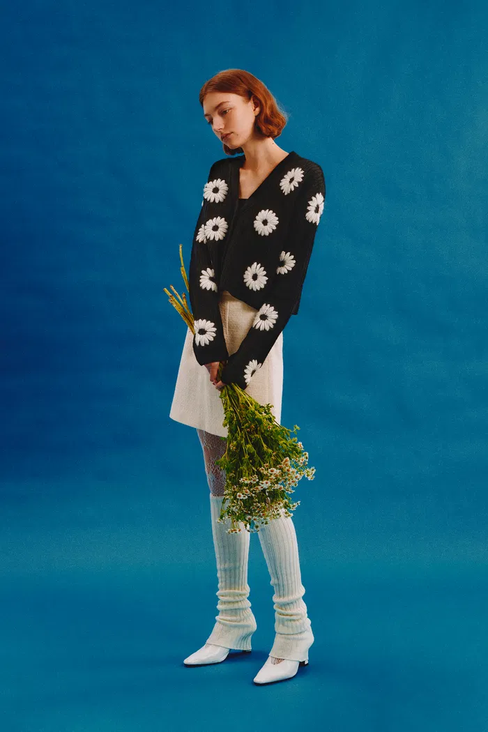 Daisy Embroidered Cardigan in Merino Wool Blend - Image 3
