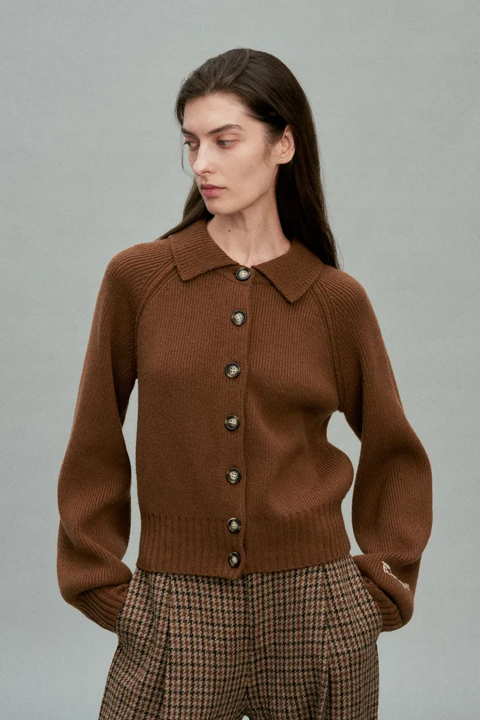 Demi Collared Cardigan in Merino Wool-Cashmere - Image 7