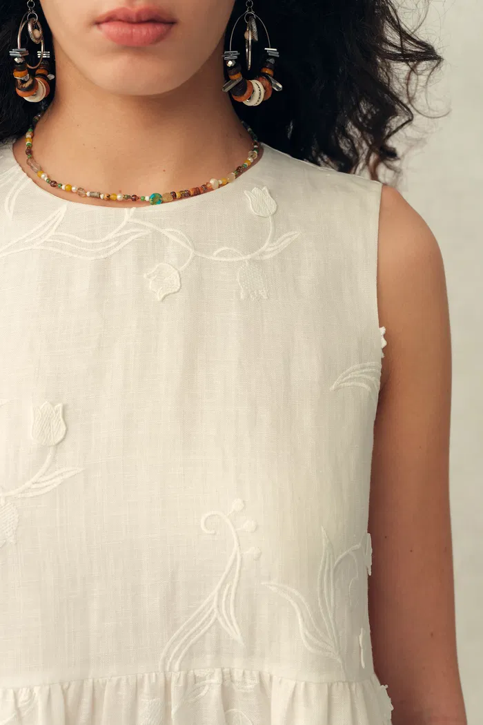Doris Lily-of-the-Valley Lace Sleeveless Top in Silk Linen Blend - Image 5