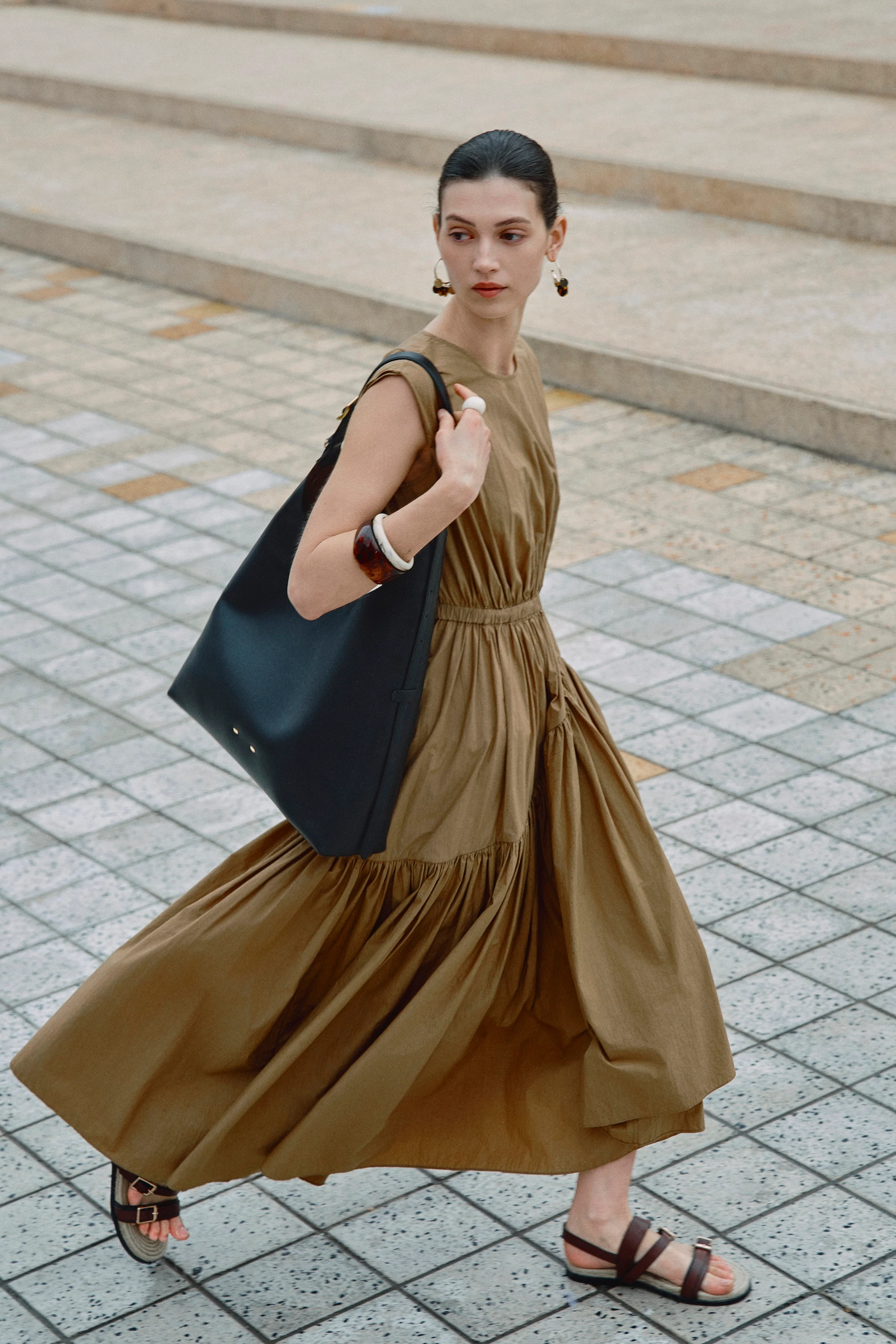 Duomo Hobo Bag Large in Nappa Leather - Image 3