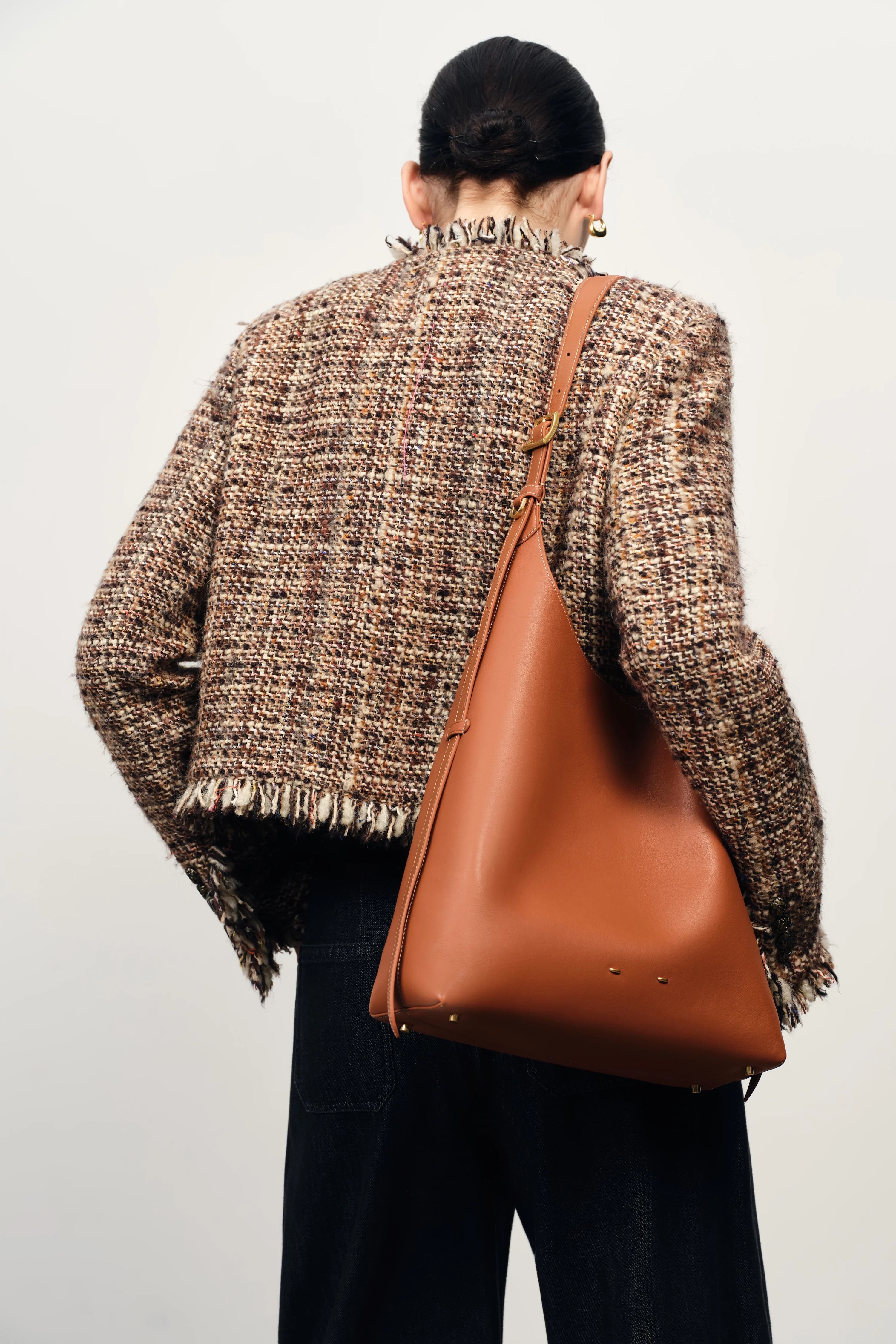 Duomo Hobo Bag Medium in Nappa Leather - Image 5