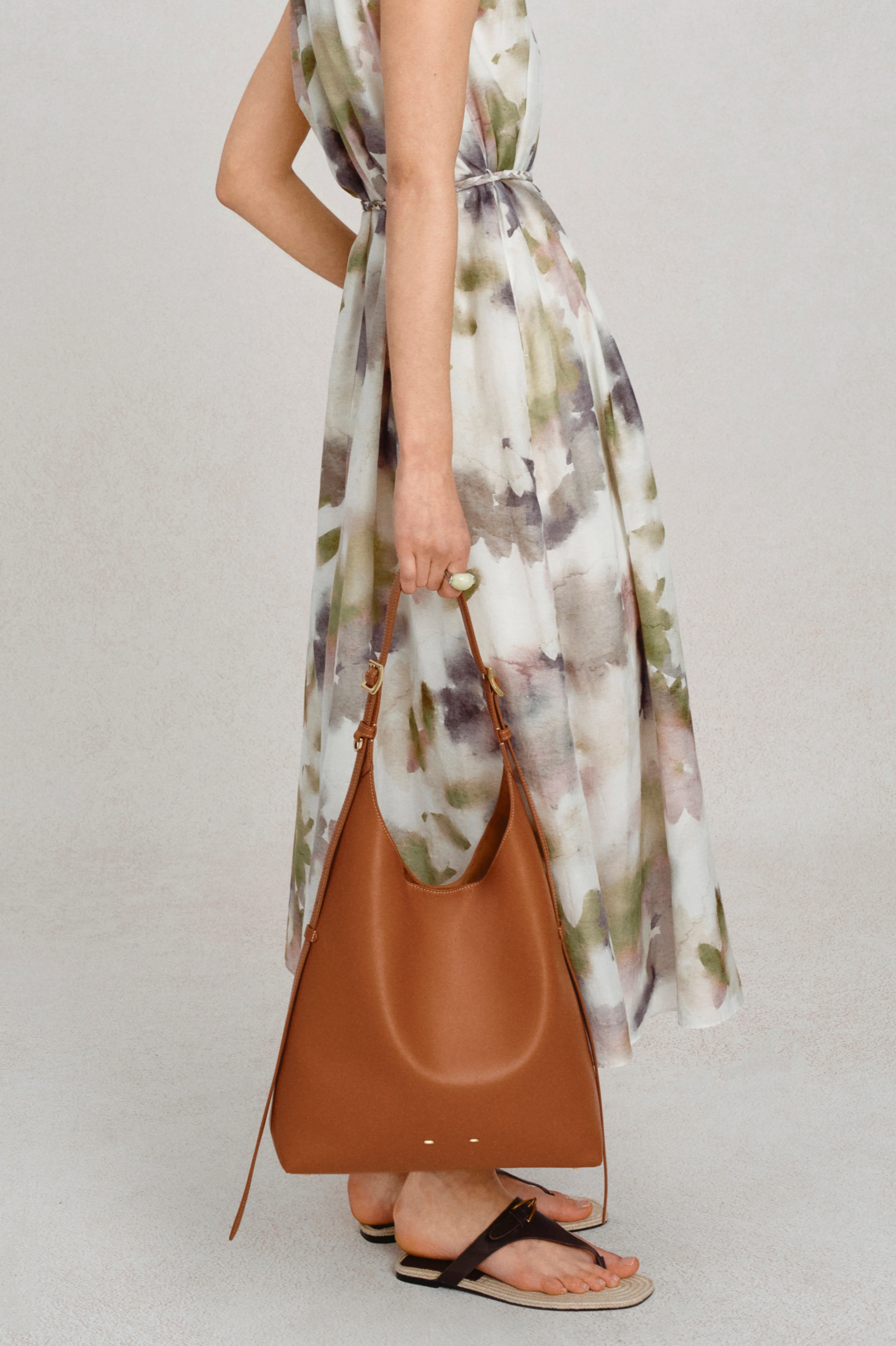 Duomo Hobo Bag Medium in Nappa Leather - Image 6