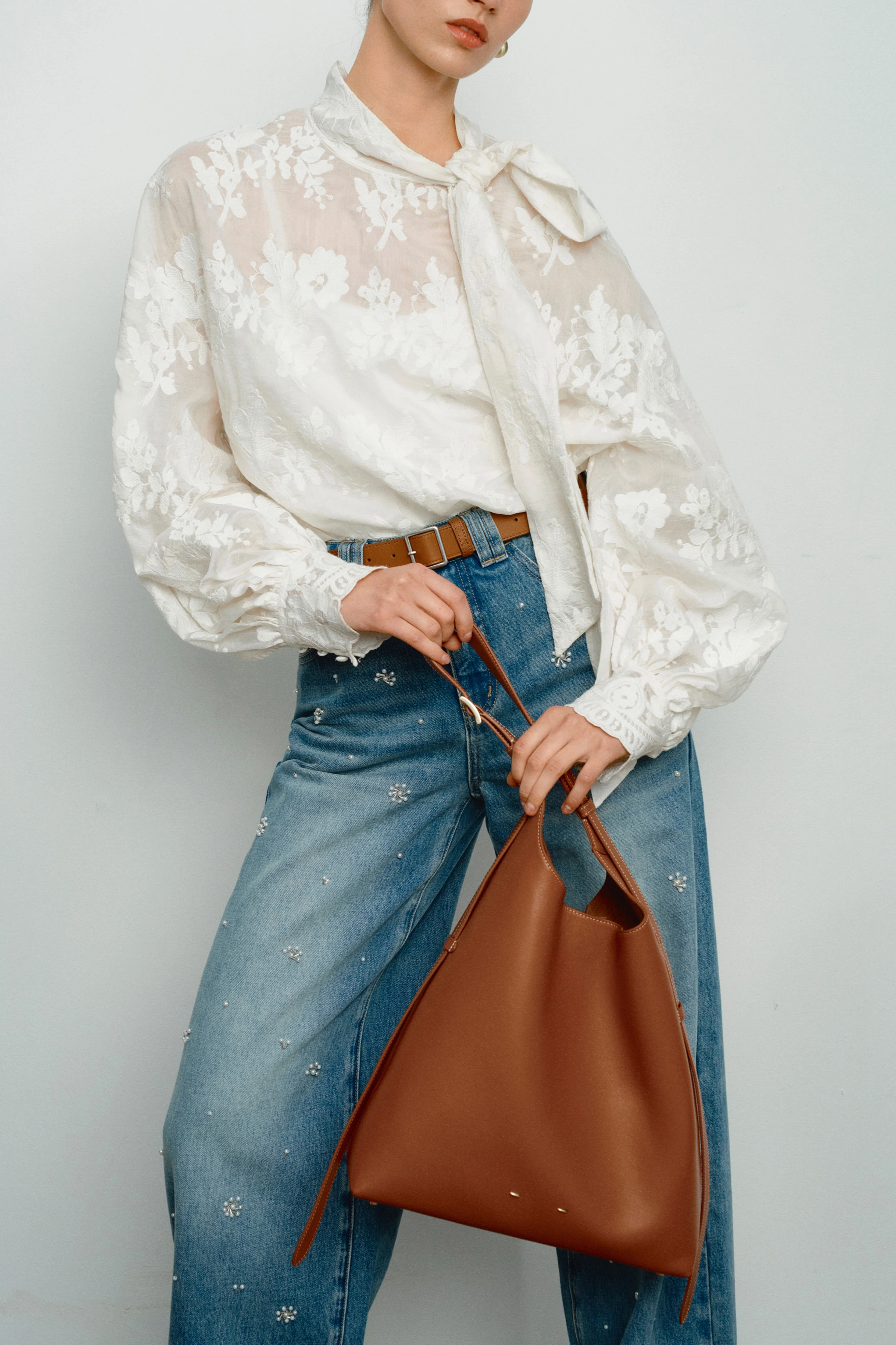 Duomo Hobo Bag Medium in Nappa Leather - Image 7