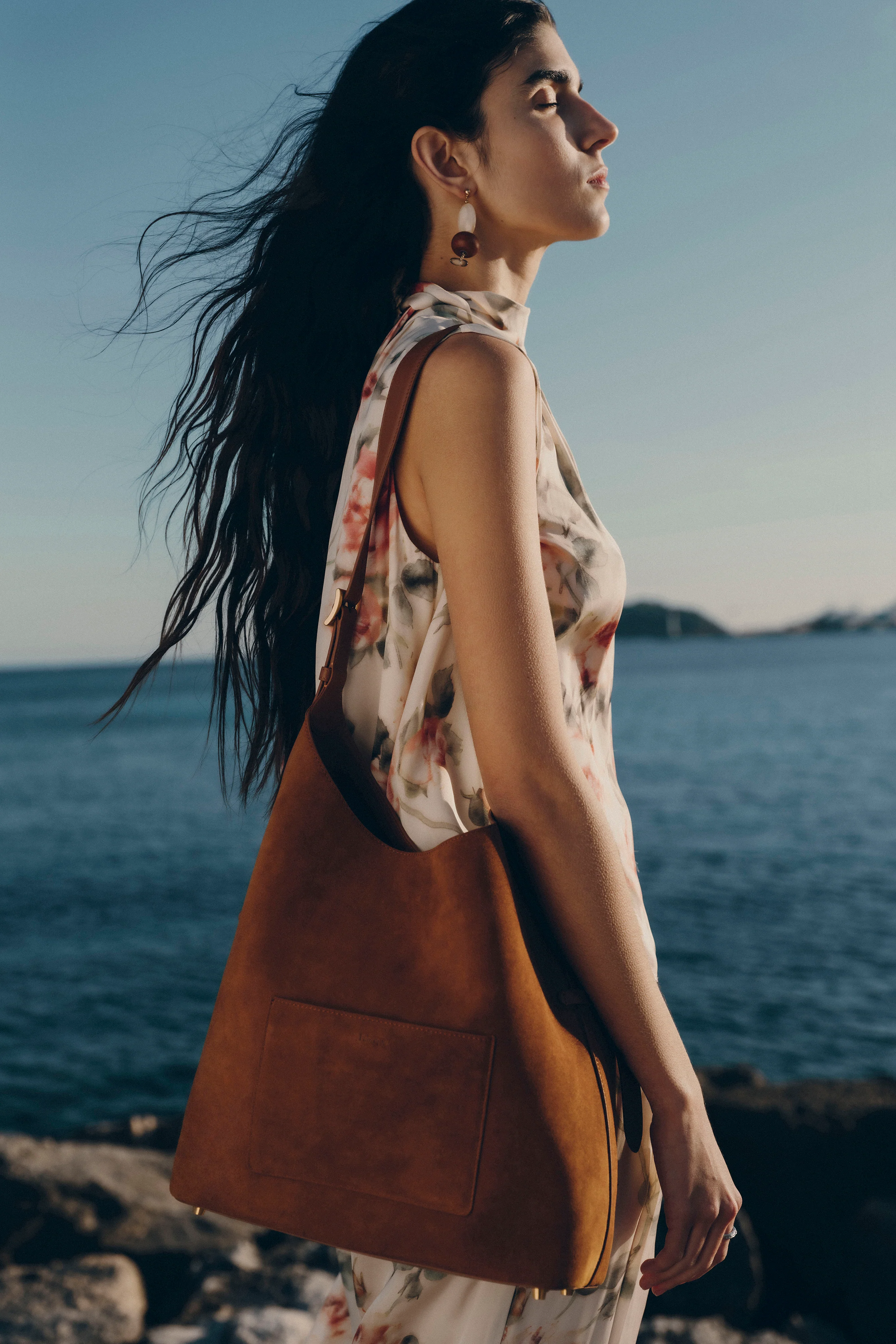 Duomo Medium Hobo Bag in Suede - Image 3