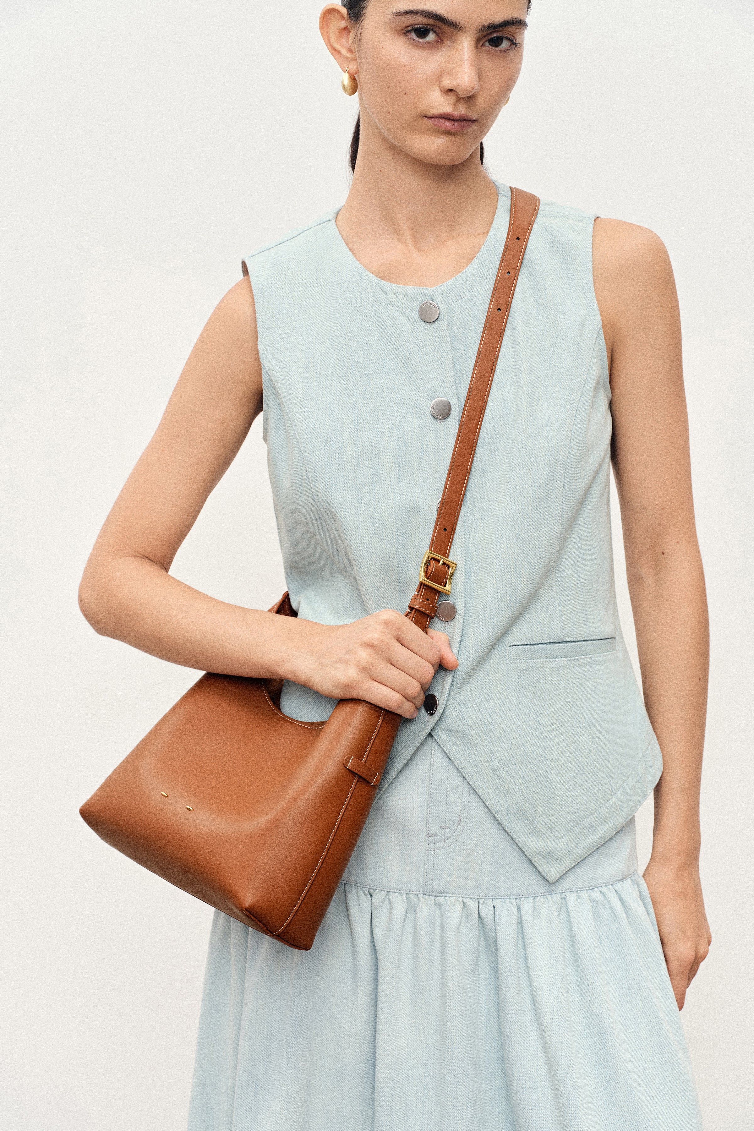 Duomo Small Hobo Bag in Nappa Leather - Image 6