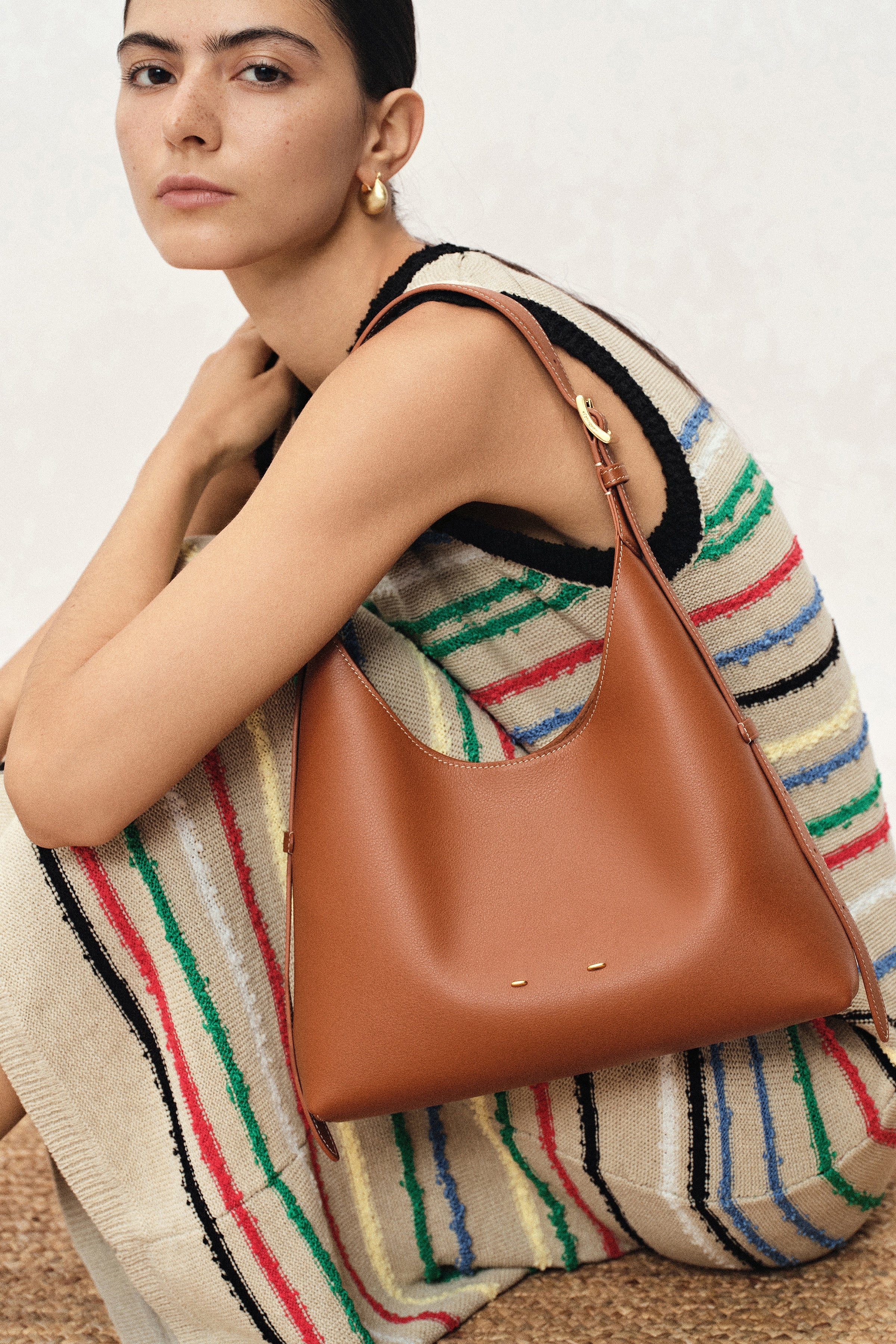 Duomo Small Hobo Bag in Nappa Leather - Image 8